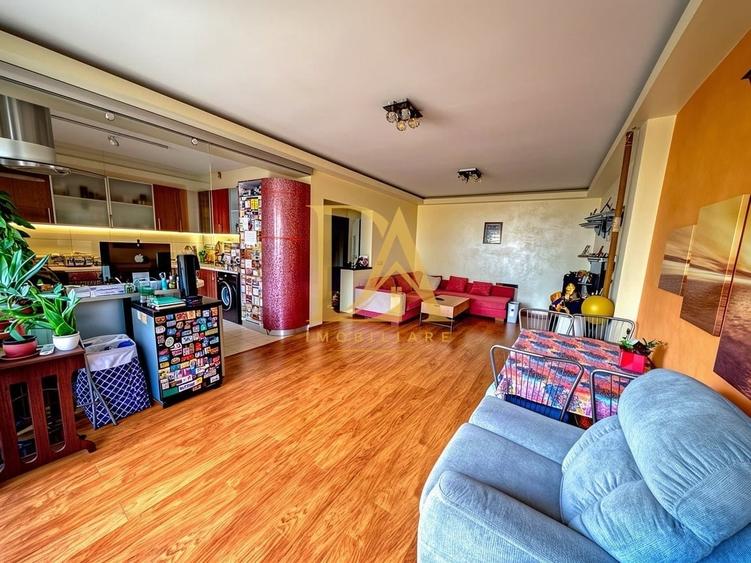 Apartament cu 3 camere decomandat în Lacul Morii