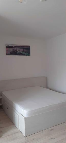 garsoniera statia de metrou 1 decembrie - 2