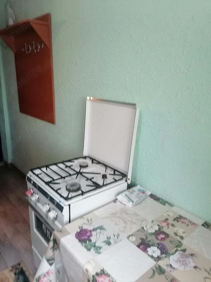 Vind sau inchiriez garsoniera confort redus 12 m patrati zona gara Burdujeni - 5