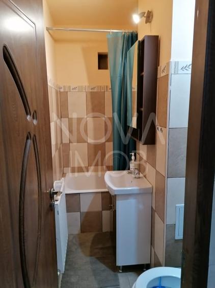 De inchiriat garsoniera - Zona Strand - 8