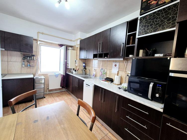 Faleza Nord - 2 camere cu vedere la mare - termen lung - 8