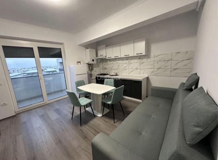 Inchiriez apartament
