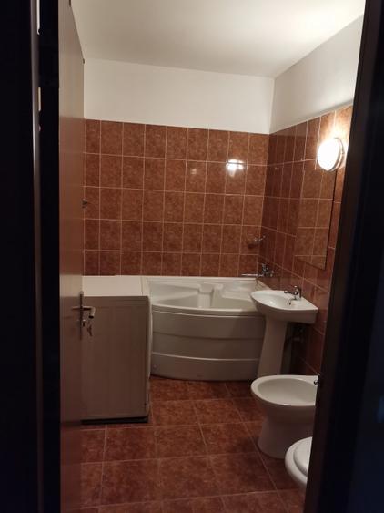 Apartament 2 camere semidecomandat 40mp la parter zona Iris - 9
