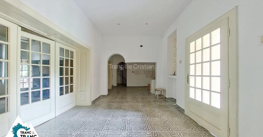 Casa cu 4 camere in inima Aradului Casa cu 4 camere in inima Aradului