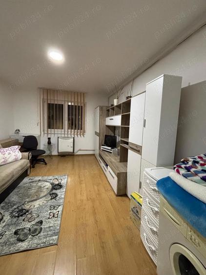 Garsoniera ISR bloc 6 etaj 1 - 4