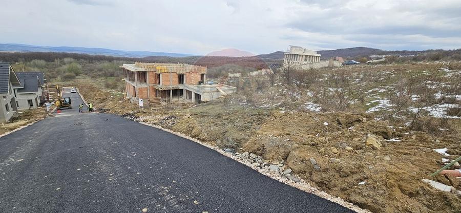 Teren de Vânzare în Salicea – Autorizație de Construire comision 0% - 1