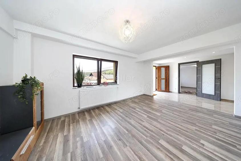 Casa renovata 2024 cu 2 apartamente - 14
