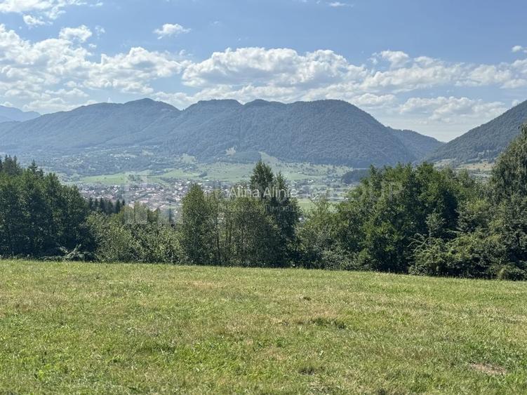 Teren agricol de 6631 mp, în Periferie
