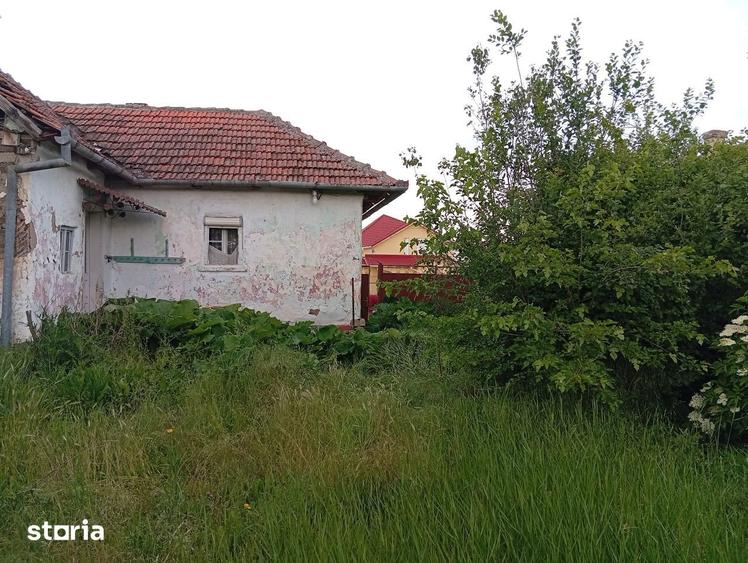 Casa de vanzare in Maderat - 1