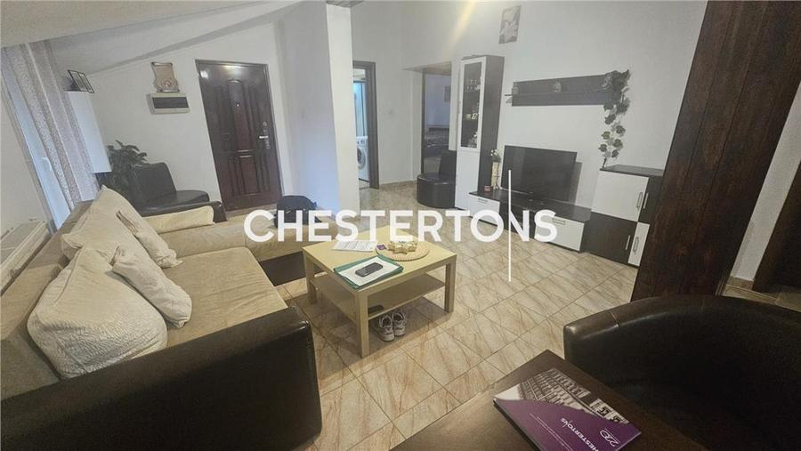 Apartament cu 4 camere decomandat, mobilat în Central