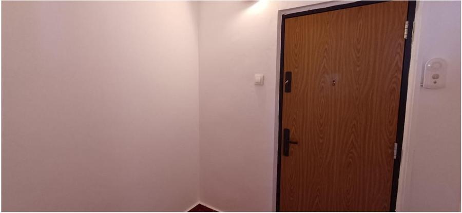 Apartament 2 camere ,etaj intermediar,Calea Bucuresti - 13