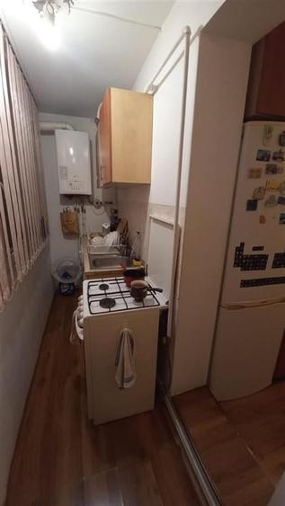 Apartament decomandat cu 3 camere, zona Astra - 2