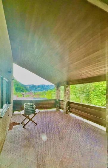 Casa de vacanta sau pensiune | Batca Doamnei | Teren in natura - 9