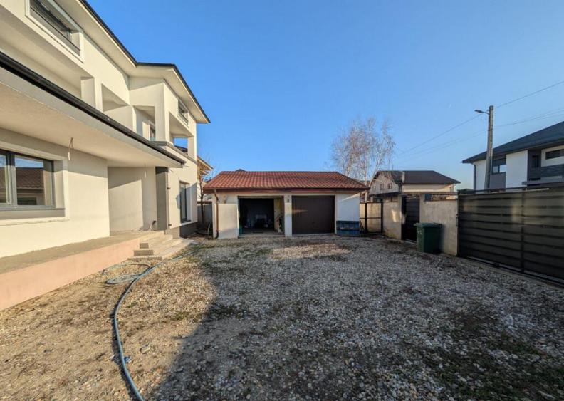 Casa Spa?ioasa cu 7 Camere, 242 mp Utili ?i 600 mp Teren - 14