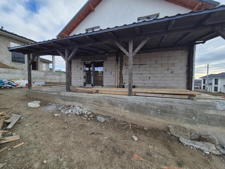 Vând casă în zona Lebăda ANL-uri - 1