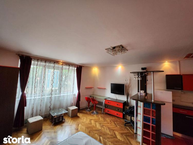 Garsoniera situata la casa, etaj 1,zona 15 Noiembrie,mobilata, utilata - 3