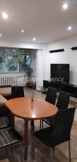 2 camere in zona Spitalului Judetean