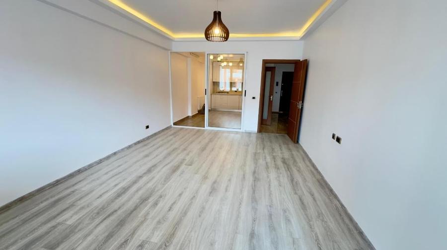 Apartament 3 camere de inchiriat Isaran, Tractorul - 10