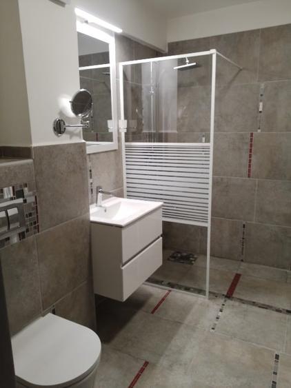 Apartament 2 camere,49 Mp La Cheie,Dambul Rotund ,propietar comision 0 - 7