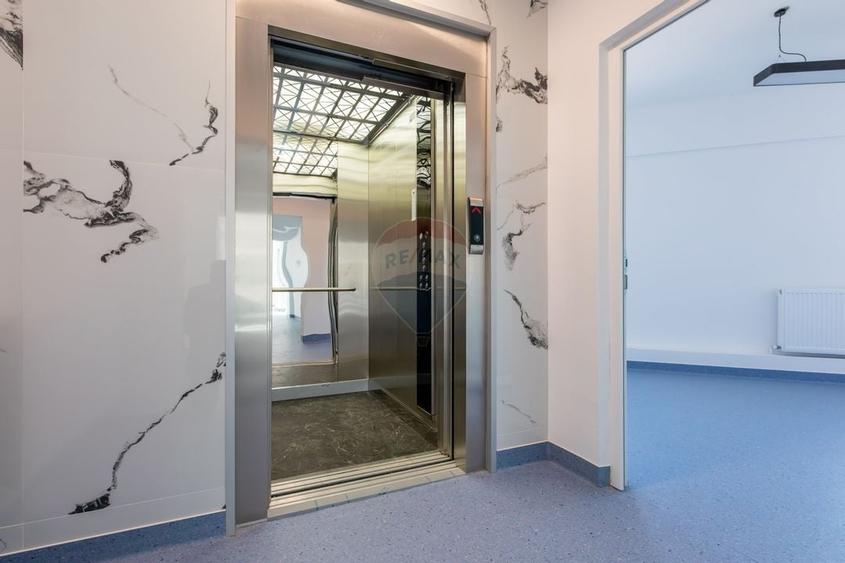 DE VANZARE CLINICA PREMIUM TG.OCNA. - 6