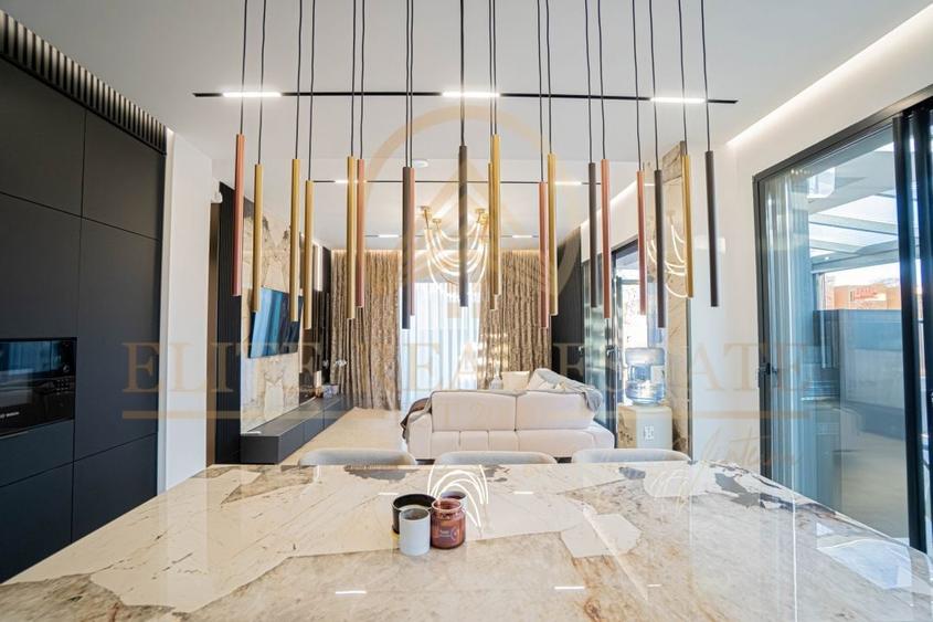 Kamsas/Compozitori - Resedinta creata pentru perfectiune - 4