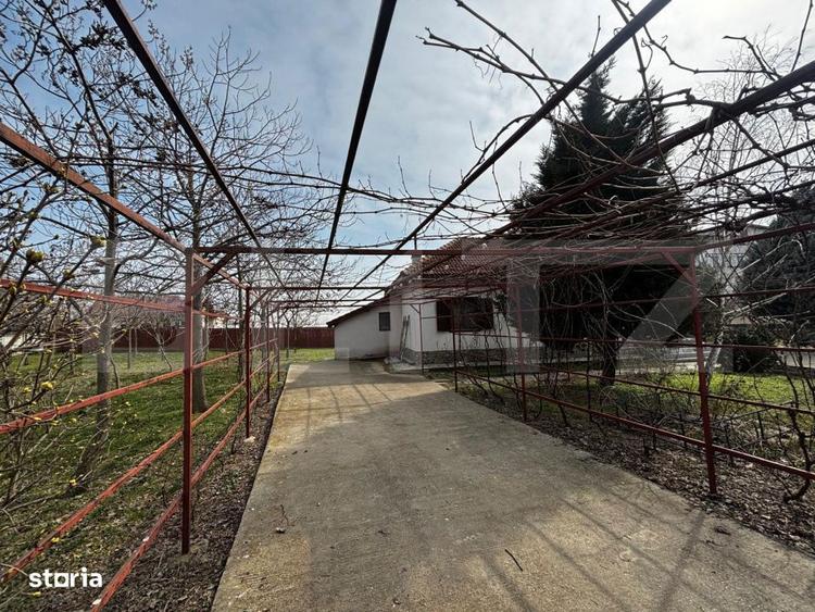 Casa parter cu terasa generoasa, teren 647 mp, Preajba-zona Damila - 3