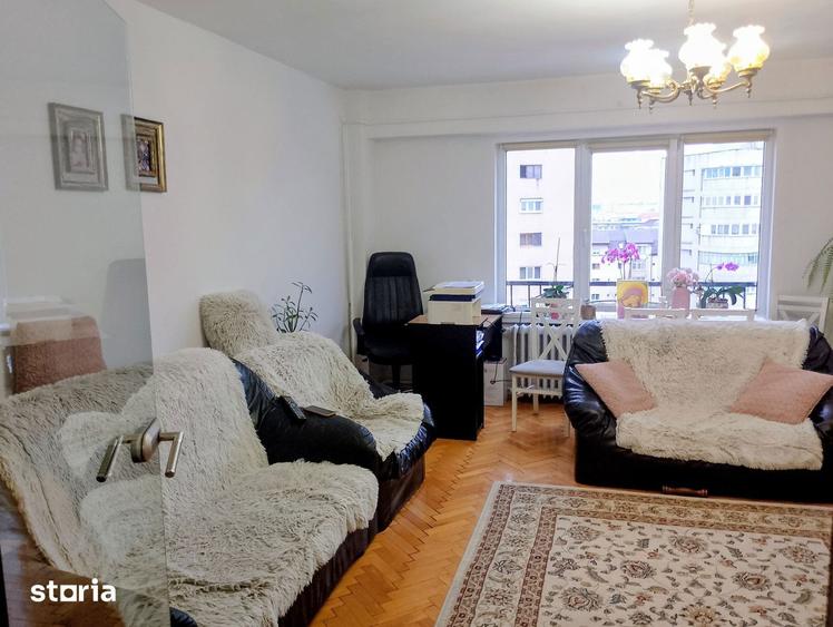 Apartament cu 3 camere decomandat în Dorobanților