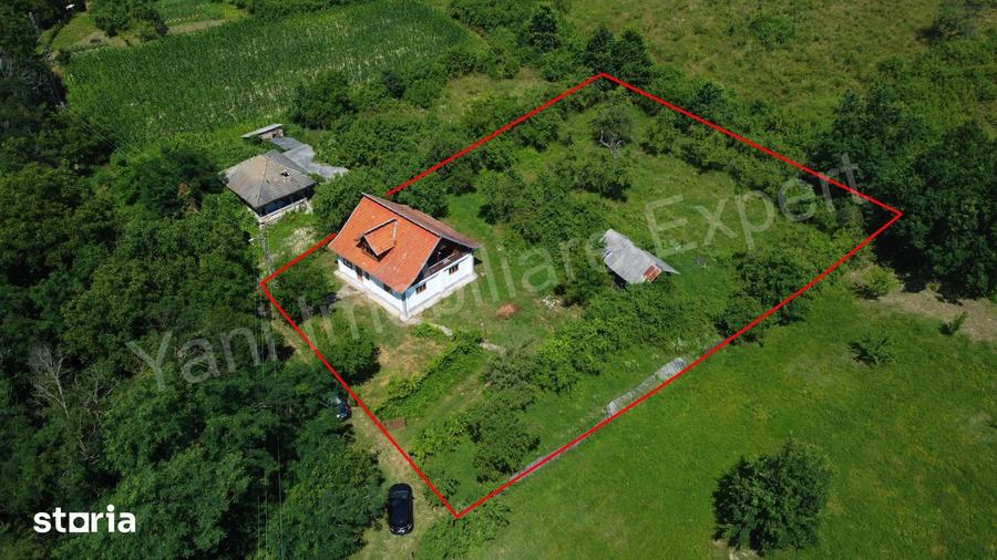 Casă cu 3 camere cu Teren 2401 Mp în Ciofrângeni