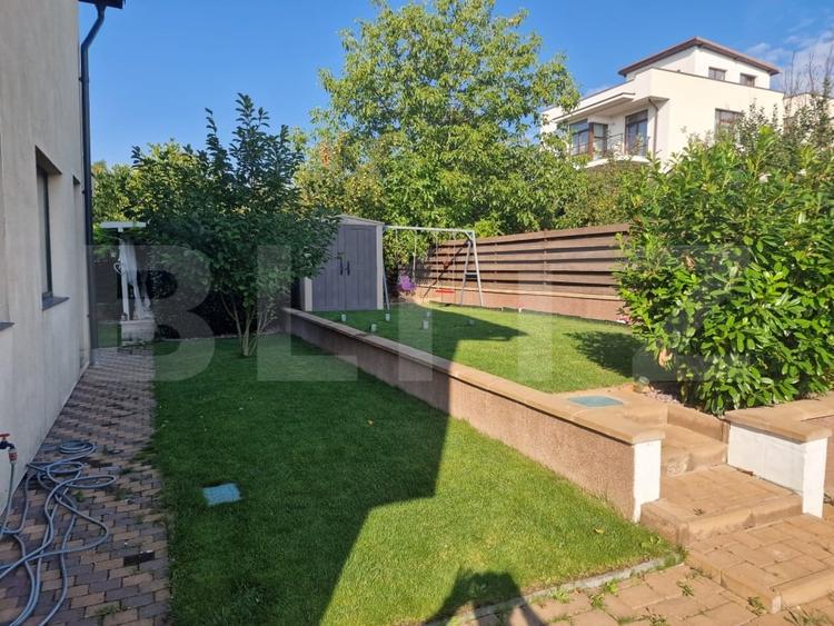 Casă individuală cu 4 camere cu Canalizare în Dâmbul Rotund