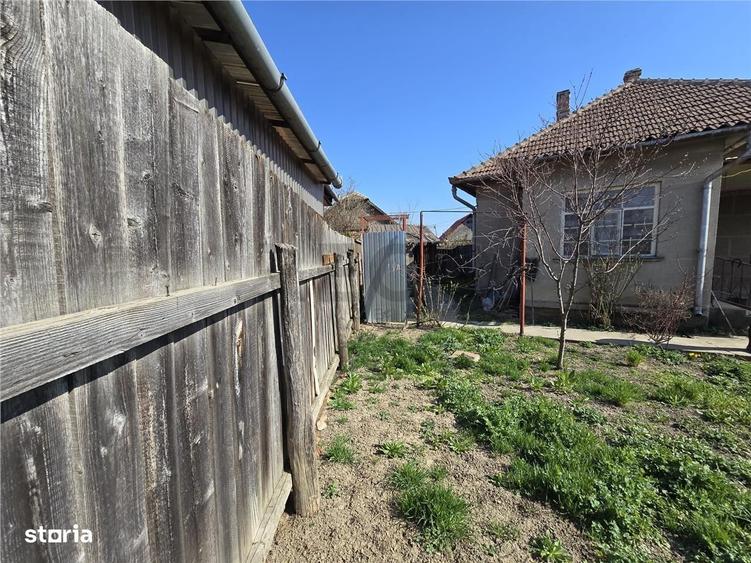 Casă cu 3 camere cu Teren 227 Mp în Central