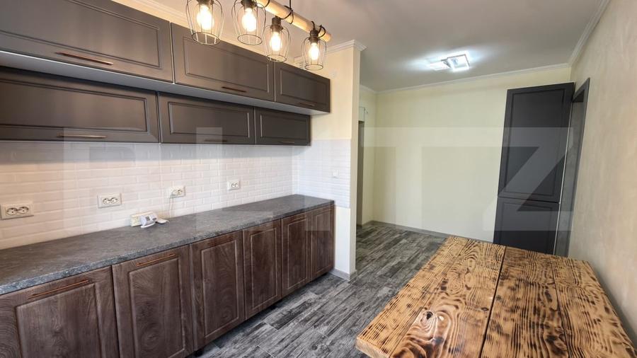 Apartament cu 2 camere semidecomandat, mobilat în Micro 15