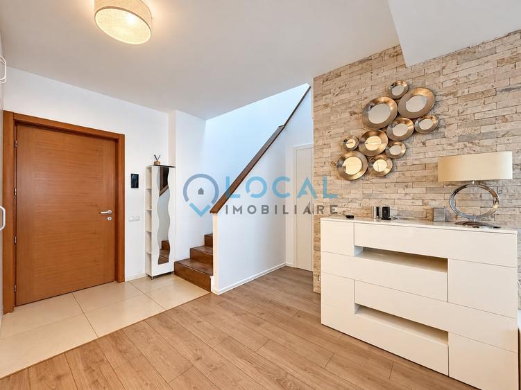 Apartament cu 3 camere semidecomandat, mobilat în Mărăști