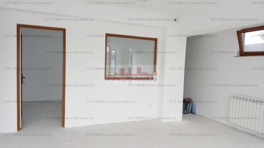 Casă individuală cu 15 camere decomandat cu Canalizare în Colentina