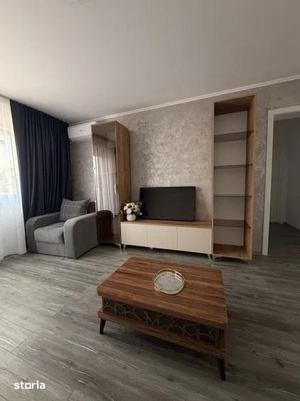 Apartament cu 3 camere decomandat în Craiovei