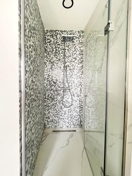 Duplex cu 4 camere cu Canalizare în Aradului