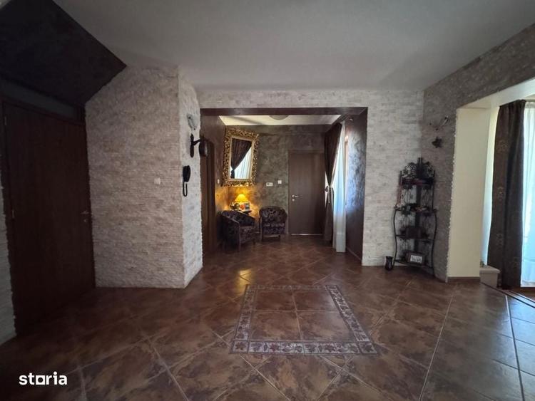 Casă cu 4 camere în Lăpuș