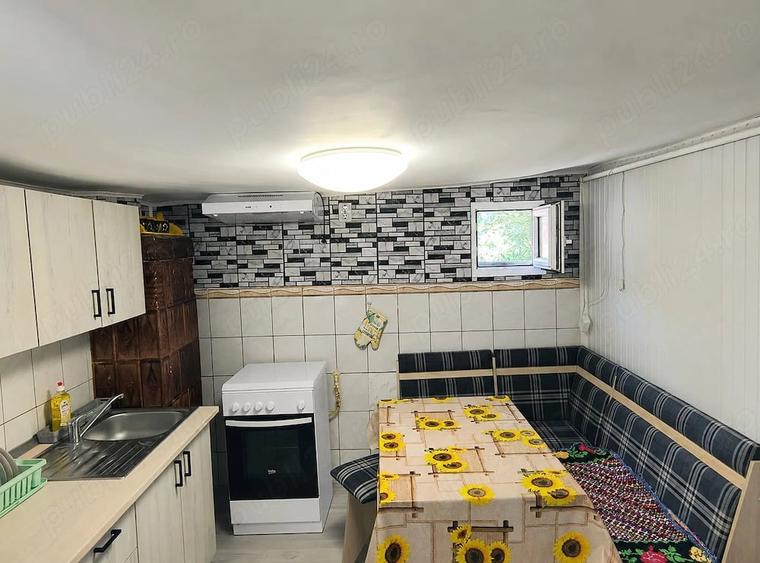 Casă cu 2 camere cu Teren 80 Mp în Colentina
