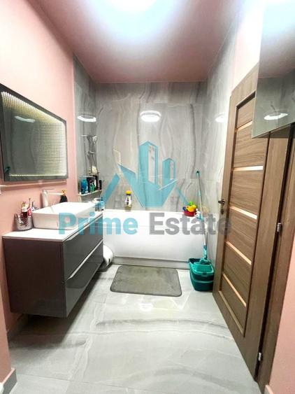 Apartament cu 3 camere semidecomandat, mobilat în Dâmbul Rotund