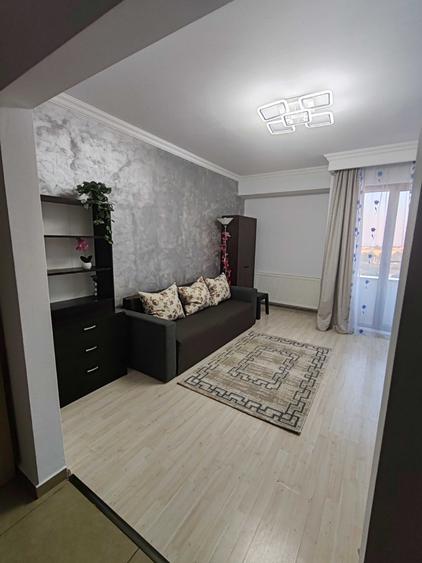 Garsonieră decomandată în Central