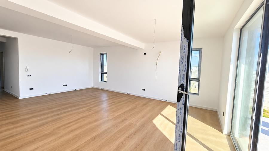 Casă individuală cu 4 camere cu Teren 420 Mp în Berceni