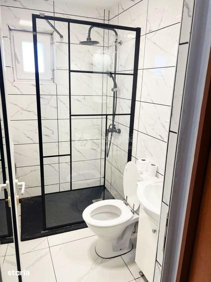 Apartament cu 2 camere decomandat în Podul de Fier
