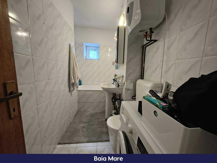 Apartament cu 3 camere decomandat în Tineretului