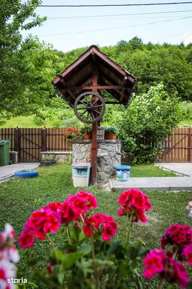 Casă cu 5 camere cu Teren 400 Mp în Valea Doftanei