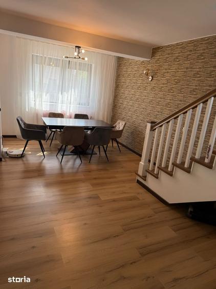 Casă cu 4 camere cu Teren 600 Mp în Glina