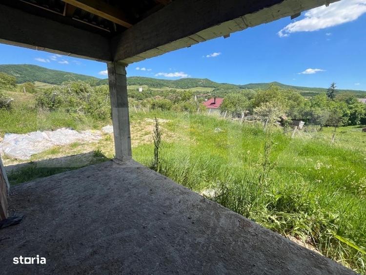 Casă cu 4 camere cu Teren 1900 Mp în Galații Bistriței