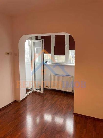 3 camere 13 Septembrie, centrala, 2 balcoane - 4