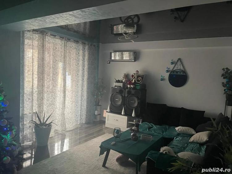 Apartament cu 3 camere decomandat în Elvila