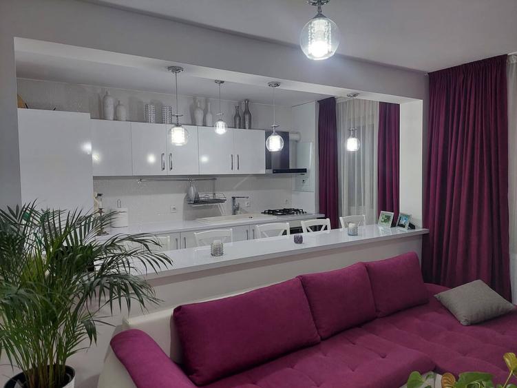 Apartament cu 2 camere semidecomandat, mobilat în Florești