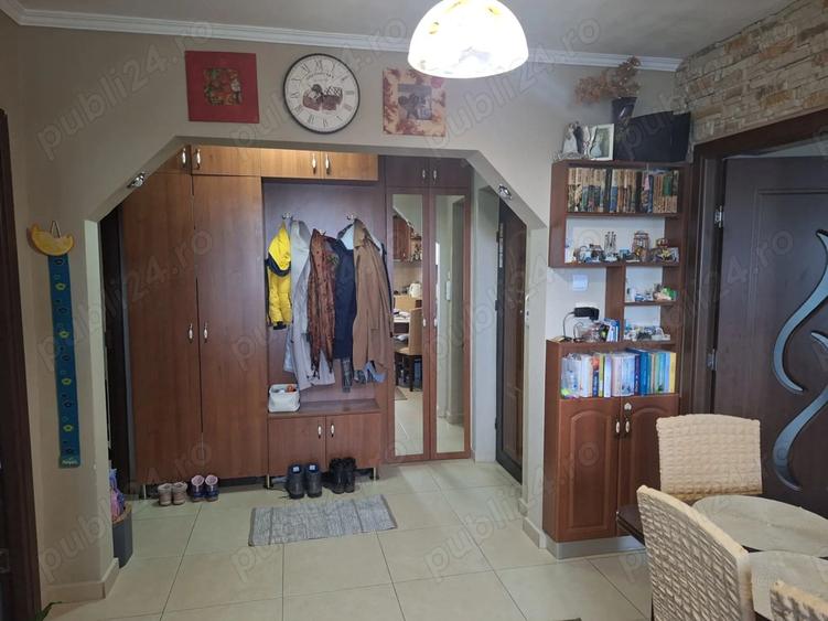 Vand apartament cu 2 camere in zona Rogerius - 5