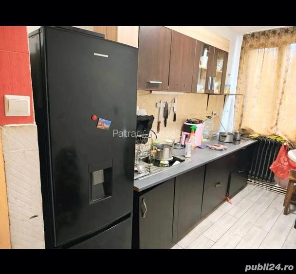 Vand apartament cu 2 camere, Hunedoara, decomandat, zona OM, 45000 euro neg